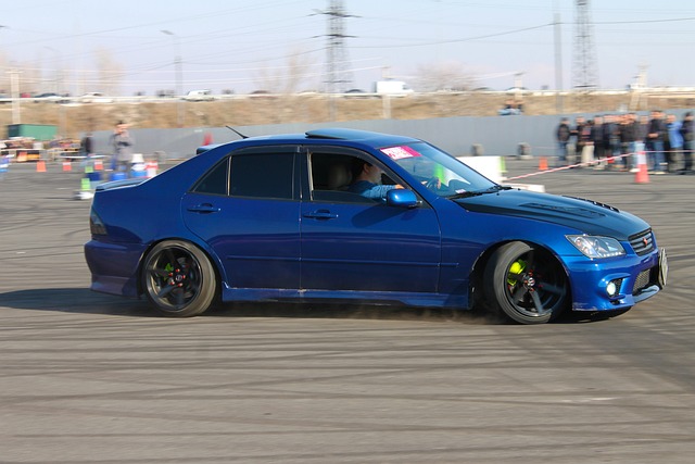 辽宁男篮在俱乐部杯首战失利，后调整阵容暂稳，以90比79战胜合肥男篮，杨鸣调整战术有效应对挑战。