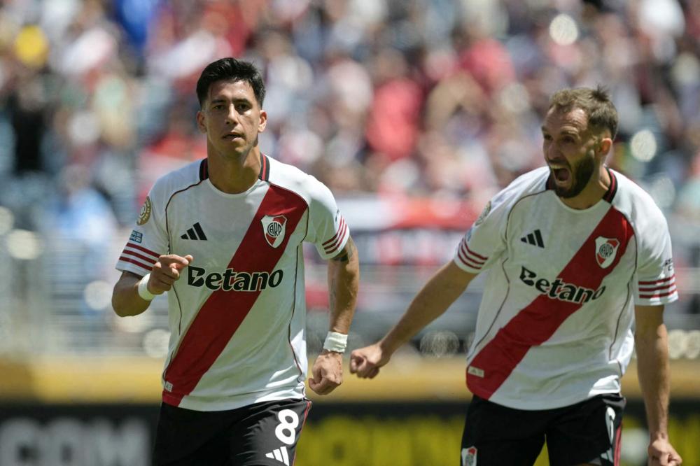 哈登下半场哑火4中0仅得2分，正负值-17全队最低